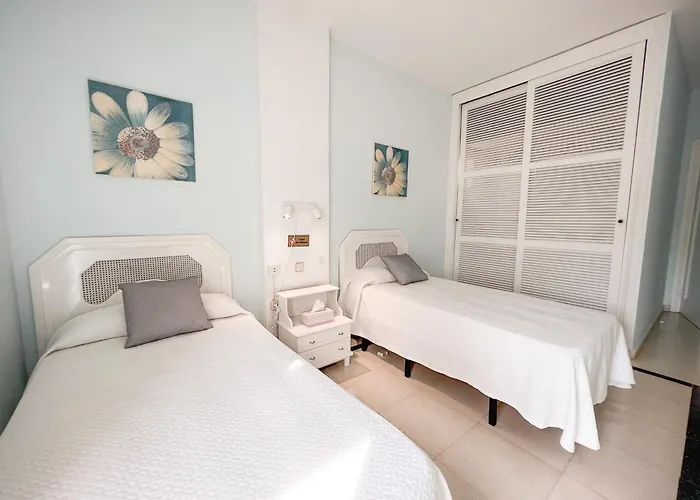 Beautiful Close To Puerto Banus By Villa *